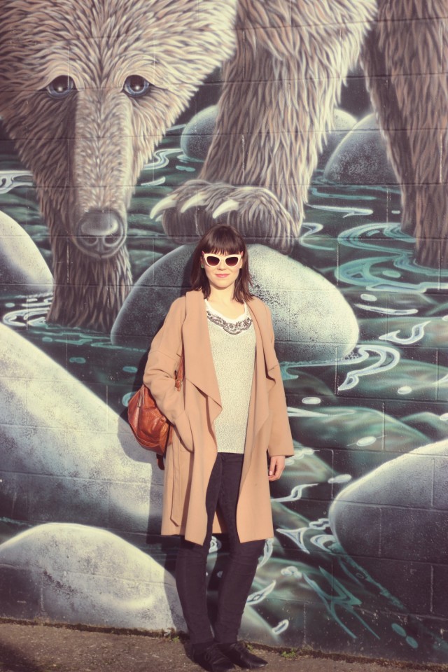 California Moonrise, ShEin, Club Monaco, Erica Harel, Marc by Marc Jacobs pink cat eye sunglasses, Bear Mural , Fashion Blogger, Victoria,