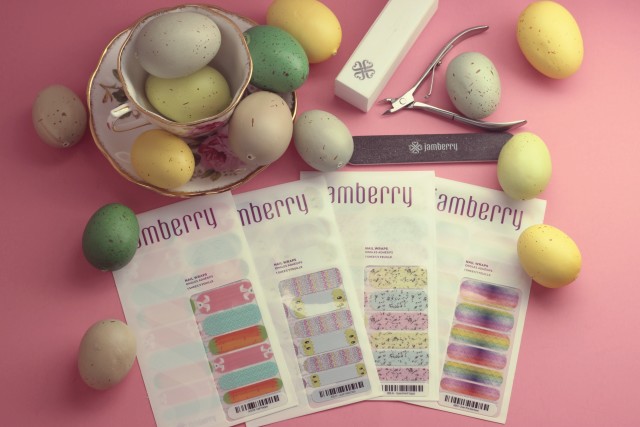 Jamberry Easter themed nail wraps 