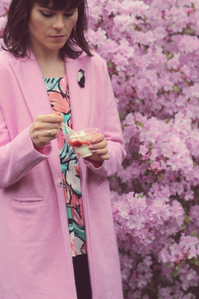 New Chic Pink Coat, Marshall''s Floral Blouse, Club Monaco Black pants, Ceramic cat pin, fashion blogger, Beacon Drive In, Strawberry sundae, Beacon Hill Park 