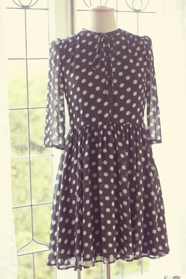 Black and White Polka dot dress, Act Three Apparel, Mad in Canada Fashion, Fashion Blogger, Spring Fashion 