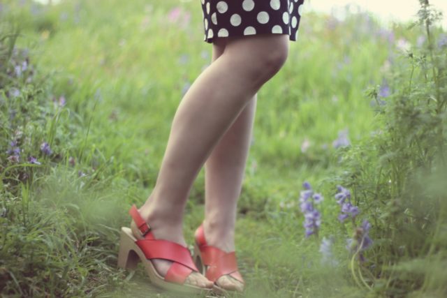 Betsey Johnson, Vintage Fashion, Polka Dot Dress, Red cardigan, Fashion Blogger, Spring Fashion 