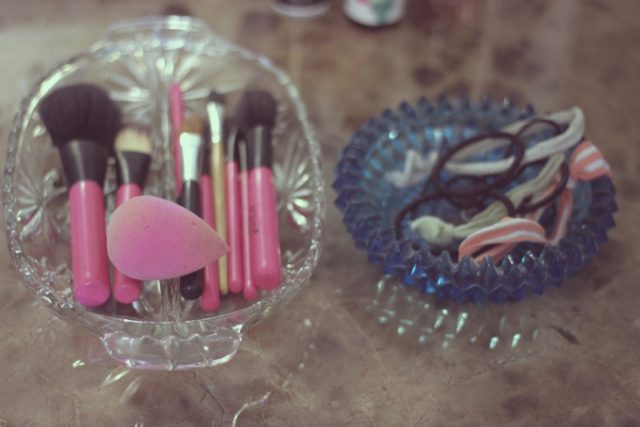 makeup brush storage ideas