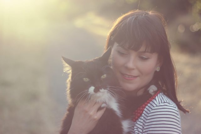 Highland Collective, Charming Charlie, Tuxedo Cat, Vintage fashion blogger. floral skirt, Striped shirt, how to mix prints, Lord and Taylor, Hudson's Bay