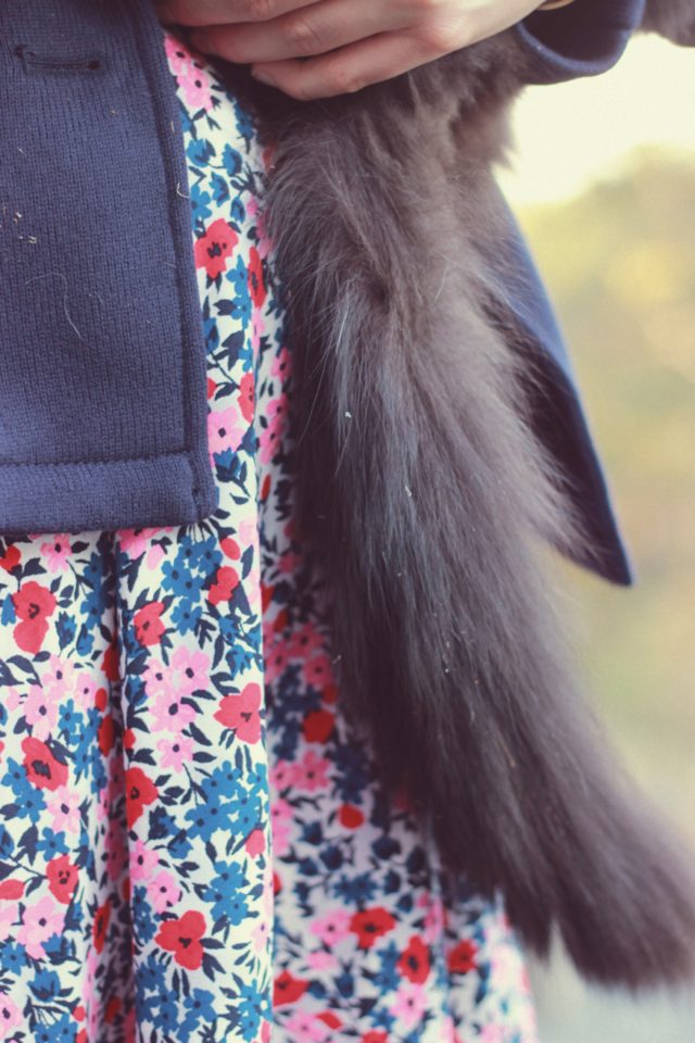 Old Navy, Floral Dress, Fall Fashion, Tuxedo Cat, Forest Cat, Vintage, fashion, blogger
