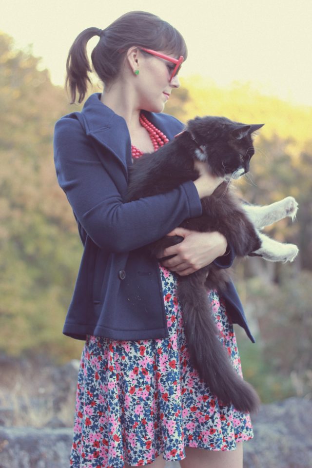 Old Navy, Floral Dress, Fall Fashion, Tuxedo Cat, Forest Cat, Vintage, fashion, blogger