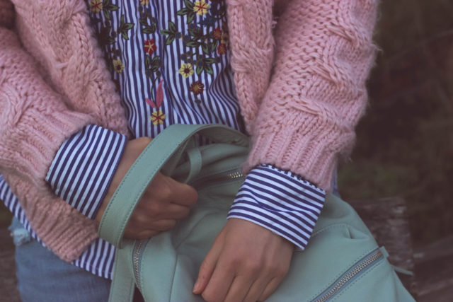 Floral Lullaby Embroidered Shirt in Blue Stripes, Sun Daze Cable Knit Cardigan in Pink, Leather BAGGU backpack, Chic Wish, Vintage, bohemian fashion, fashion blogger, style, outfit,