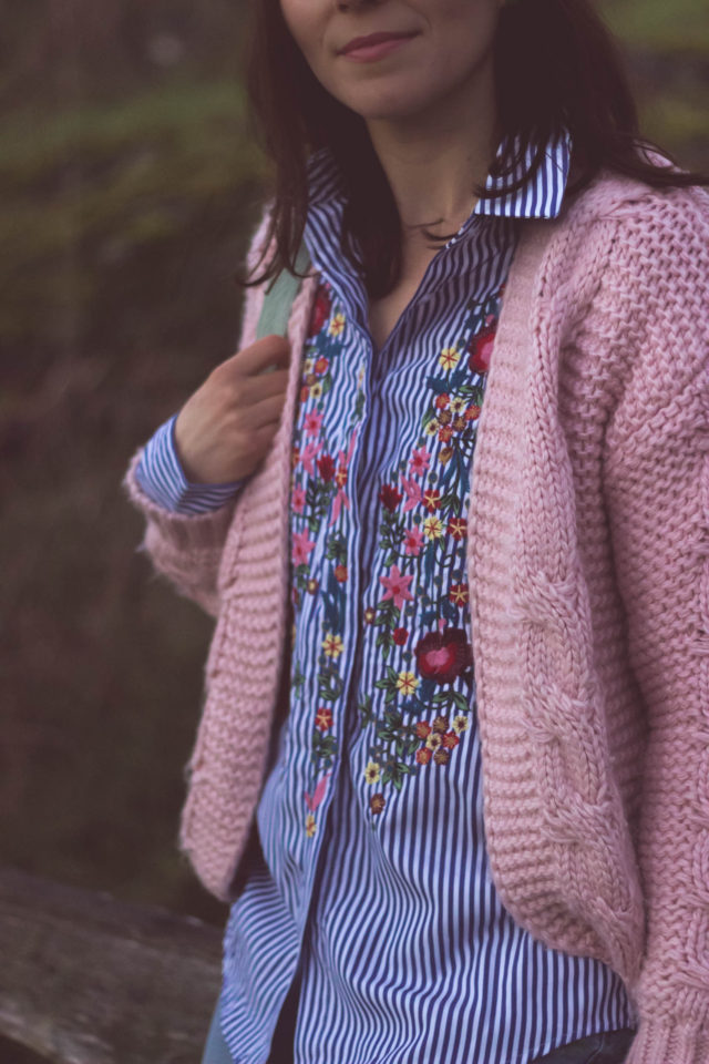 Floral Lullaby Embroidered Shirt in Blue Stripes, Sun Daze Cable Knit Cardigan in Pink, Leather BAGGU backpack, Chic Wish, Vintage, bohemian fashion, fashion blogger, style, outfit,