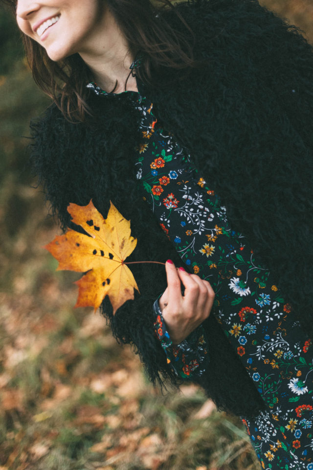 H&M Ruffle-trimmed Dress, H&M Faux Fur Jacket , fall, retro, vintage, floral, beret, fall,