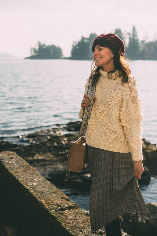 Knit Your Love Turtleneck Sweater in Ivory, Chic Wish, Refined Houndstooth Pleated Skirt in Grey, pleated skirt, midi skirt, turtle neck, beret, Coles Island