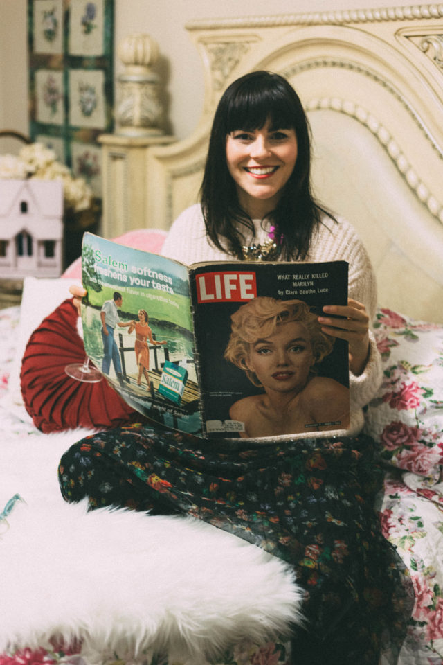 Queen of Blooms Statement Necklace, BAUBLE BAR, H&M, H&M Glittery Sweater , Tulle, Skirt, Vintage Life Magazine, Vintage glasses, Marilyn Monroe,