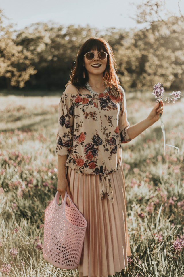 California Moonrise, Spring lookbook, vintage fashion, spring fashion, romance, feminine, floral, style, outfit,