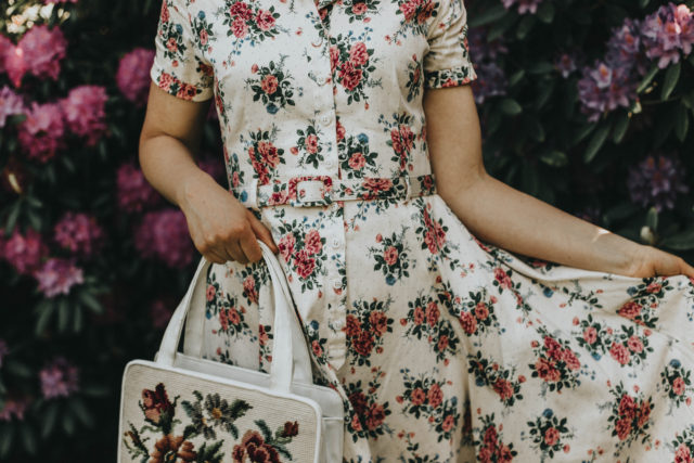 COLLECTIF VINTAGE CATERINA 40S FLORAL SWING DRESS, inspired from all things vintage, collective vintage clothing, vintage fashion, all things vintage, 1940s fashion, vintage floral dress, vintage summer dress, vintage replica 1940s dress, LULU HUN ANNE HIGH HEEL, vintage replica shoes.