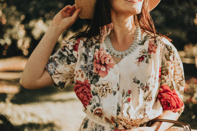 vintage style, summer lookbook, vintage fashion, Laura Ashley, floral dress, Joanie Clothing, vintage,