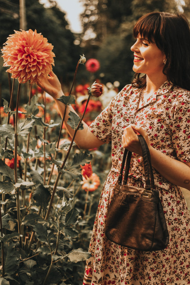 vintage floral dress, vintage floral Laura Ashley dress, vintage Laura Ashley, vintage fashion, vintage dresses, vintage style, floral dress, vintage fashion