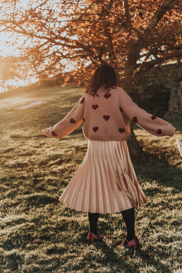 Hear Your Heart Beating Cropped Sweater, Call out Your Name Pleated Mesh Skirt in Pink, Valentines Day outfit ideas, Valentine's Day Date night outfit ideas, Chic Wish, Vintage Fashion