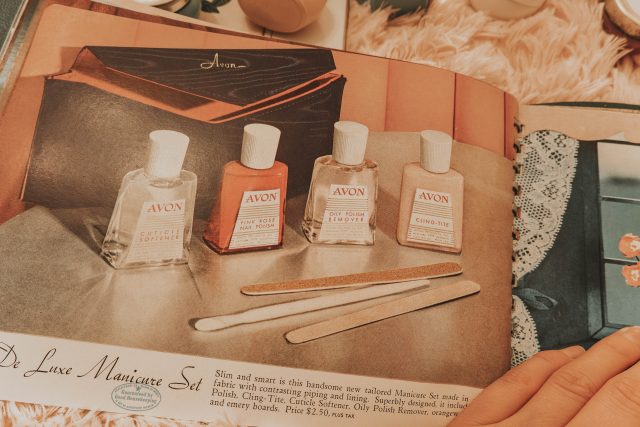 vintage 1950s Avon catalogue, 1950s Avon, vintage Avon, vintage Avon cream sachet collection