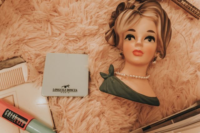 Vintage mascara you can still buy today, vintage mascara, vintage Maybelline mascara, vintage max factor mascara, the history of mascara, Besame Cake mascara, cake mascara, vintage inspired mascara,