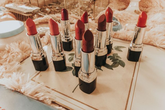 vintage Avon lipstick shades, vintage Avon lipstick, 1940s lipstick shades, vintage Avon, vintage Avon lipstick colors,