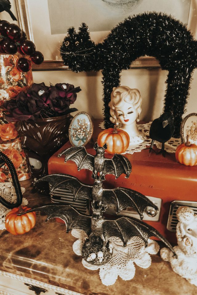 Vinnie Boy Vintage, Vintage inspired Halloween decor, vintage Halloween, vintage Halloween decor, Vintage Halloween fashion, Vinnie Boy vintage-inspired Halloween decor