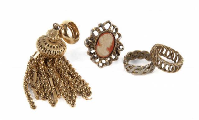 Sharon Tate, Sharon Tate's vintage jewellery collection, Sharon Tate earrings, Sharon Tate's necklace,
