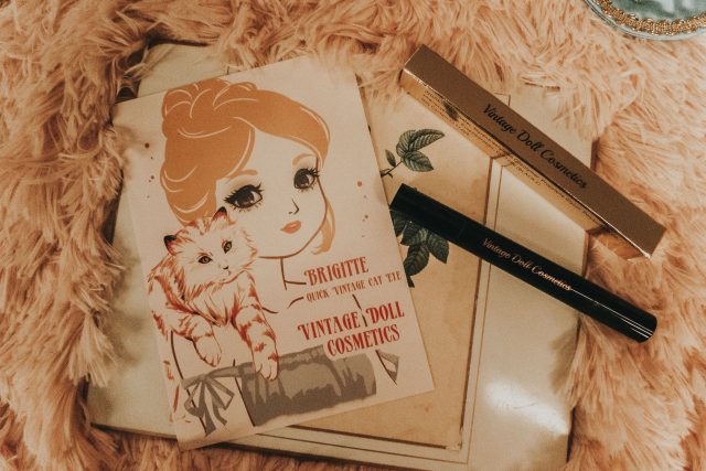 Brigitte Bardot, Brigitte Bardot Eye Makeup Tutorial, Brigitte Bardot 1960s cat eye tutorial, vintage cat eye tutorial liquid stamp eyeliner