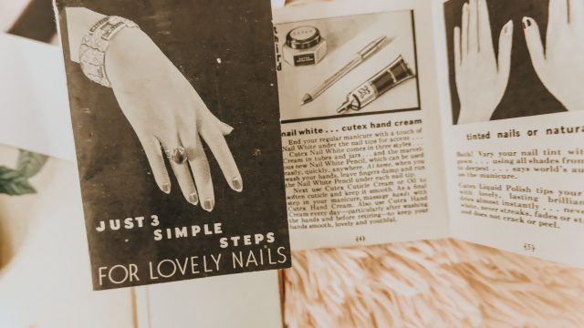 Joan Crawford, 1930s manicure trend, half moon manicure, 1930s manicure trends, 1930s Nail art, Joan Crawford 1930s manicure trends, Art Deco manicure 