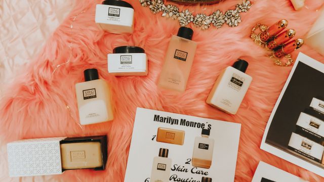 Marilyn Monroe's entire makeup collection that you can still buy today, marilyn monroe, marilyn monroe makeup, marilyn monroe's favorite beauty products that you can still buy today, 