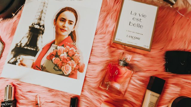 Emily in Paris, Lily Collins skincare, Lily Collins beauty routine, lily collins makeup Emily in Paris, Emily in Paris skincare routine, Lily Collins in Emily in Paris 